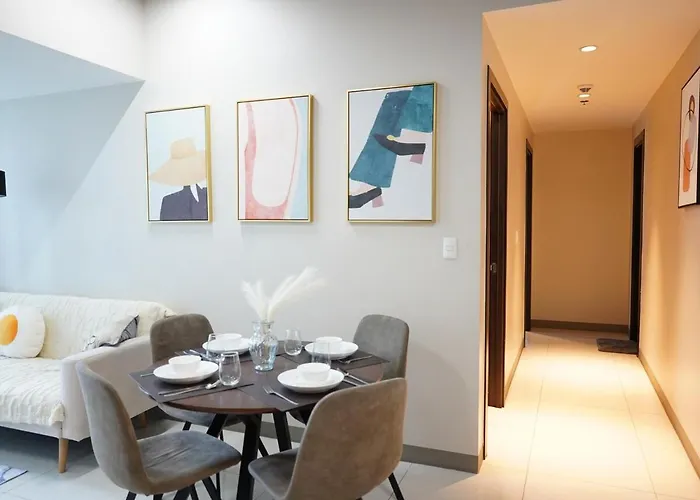 2 Bedroom Luxury With Washing Machine In Bgc Uptown *