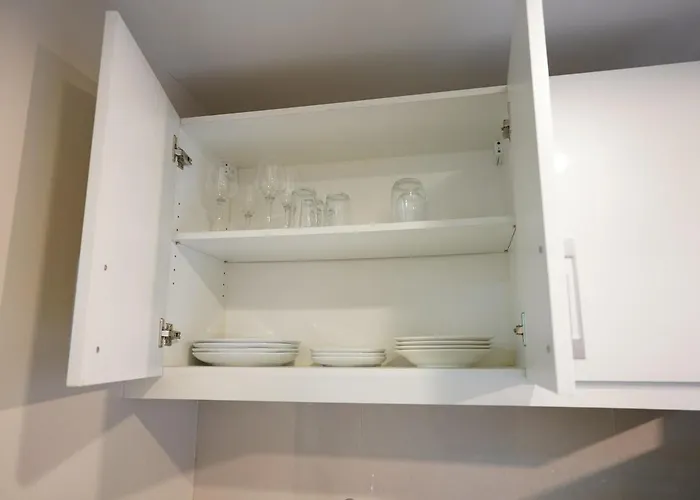 2 Bedroom Luxury With Washing Machine In Bgc Uptown *