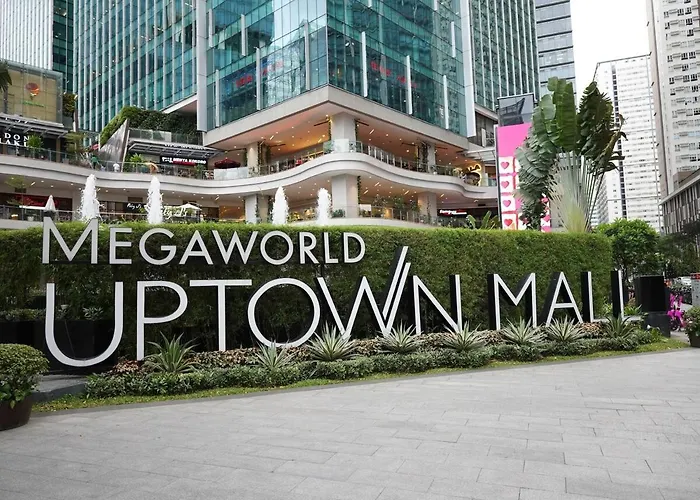 2 Bedroom Luxury With Washing Machine In Bgc Uptown Manila