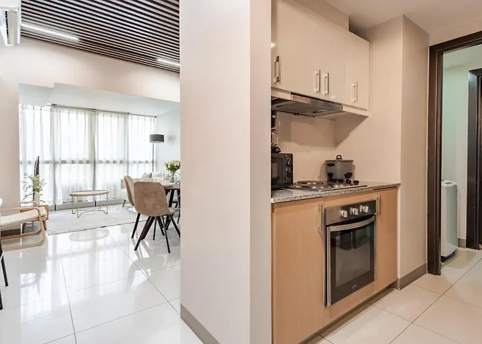 2 Bedroom Luxury With Washing Machine In Bgc Uptown Apartamento